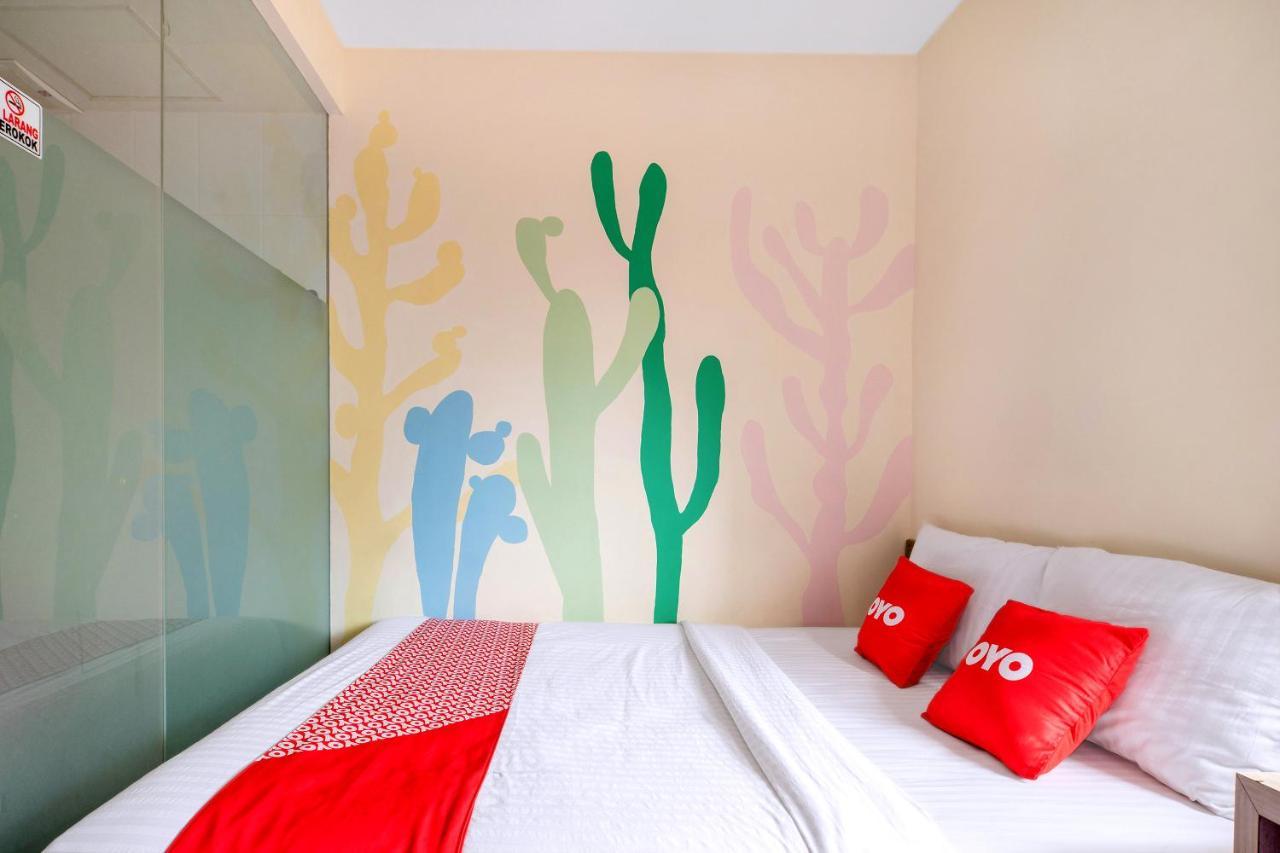 Super Oyo Capital O 1121 Orienchi 2 Otel Cakarta Dış mekan fotoğraf