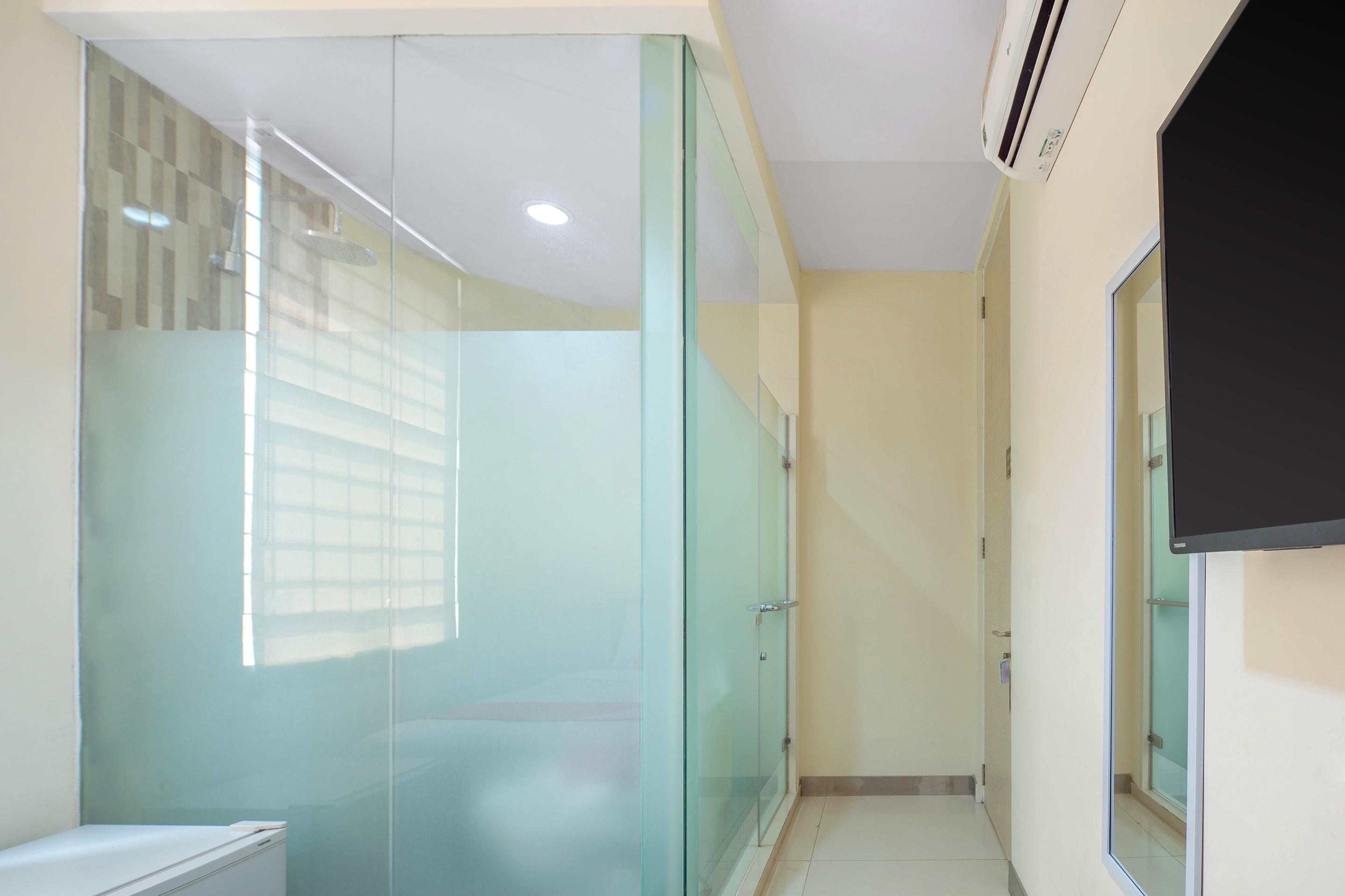Super Oyo Capital O 1121 Orienchi 2 Otel Cakarta Dış mekan fotoğraf
