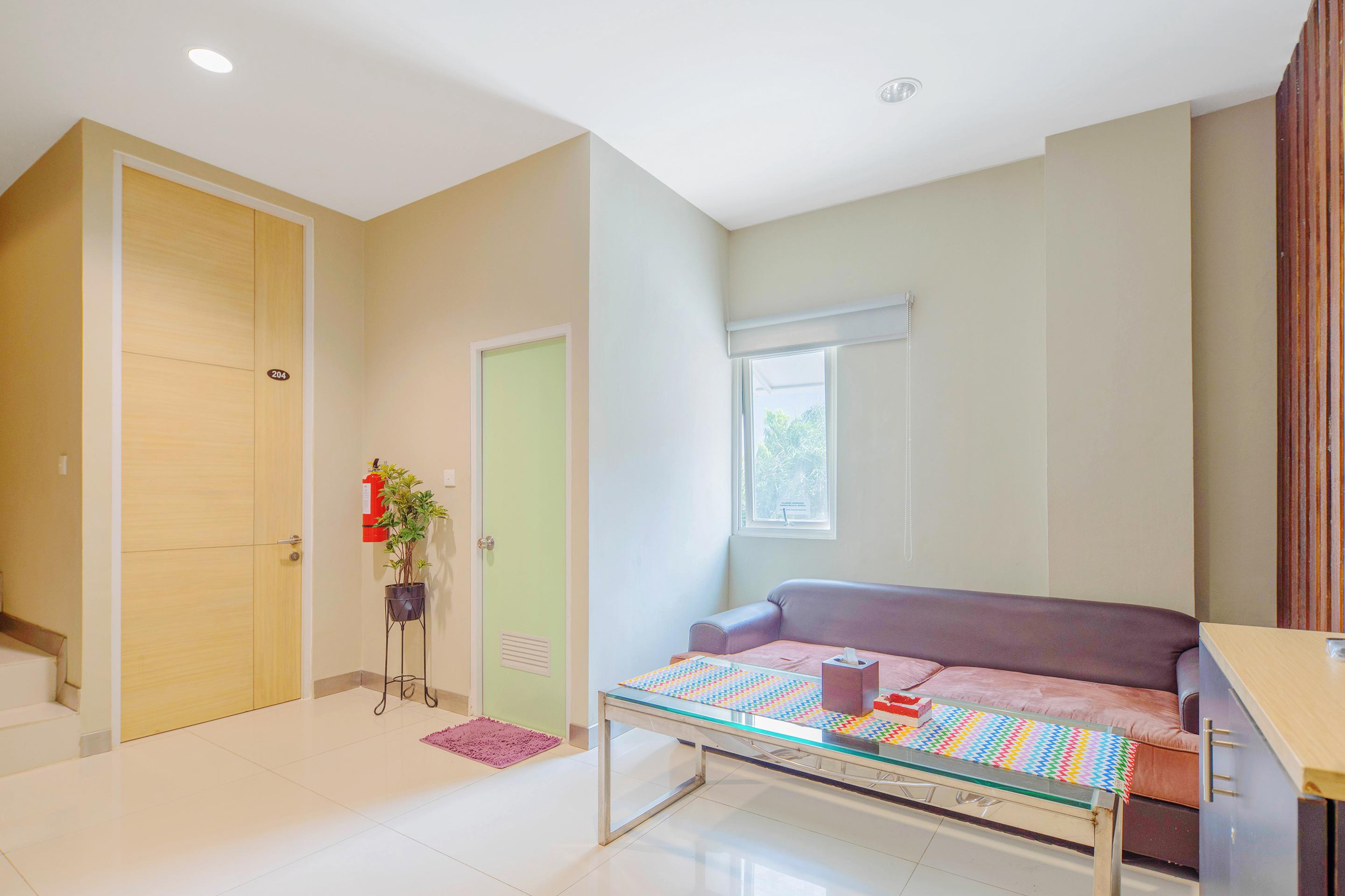 Super Oyo Capital O 1121 Orienchi 2 Otel Cakarta Dış mekan fotoğraf