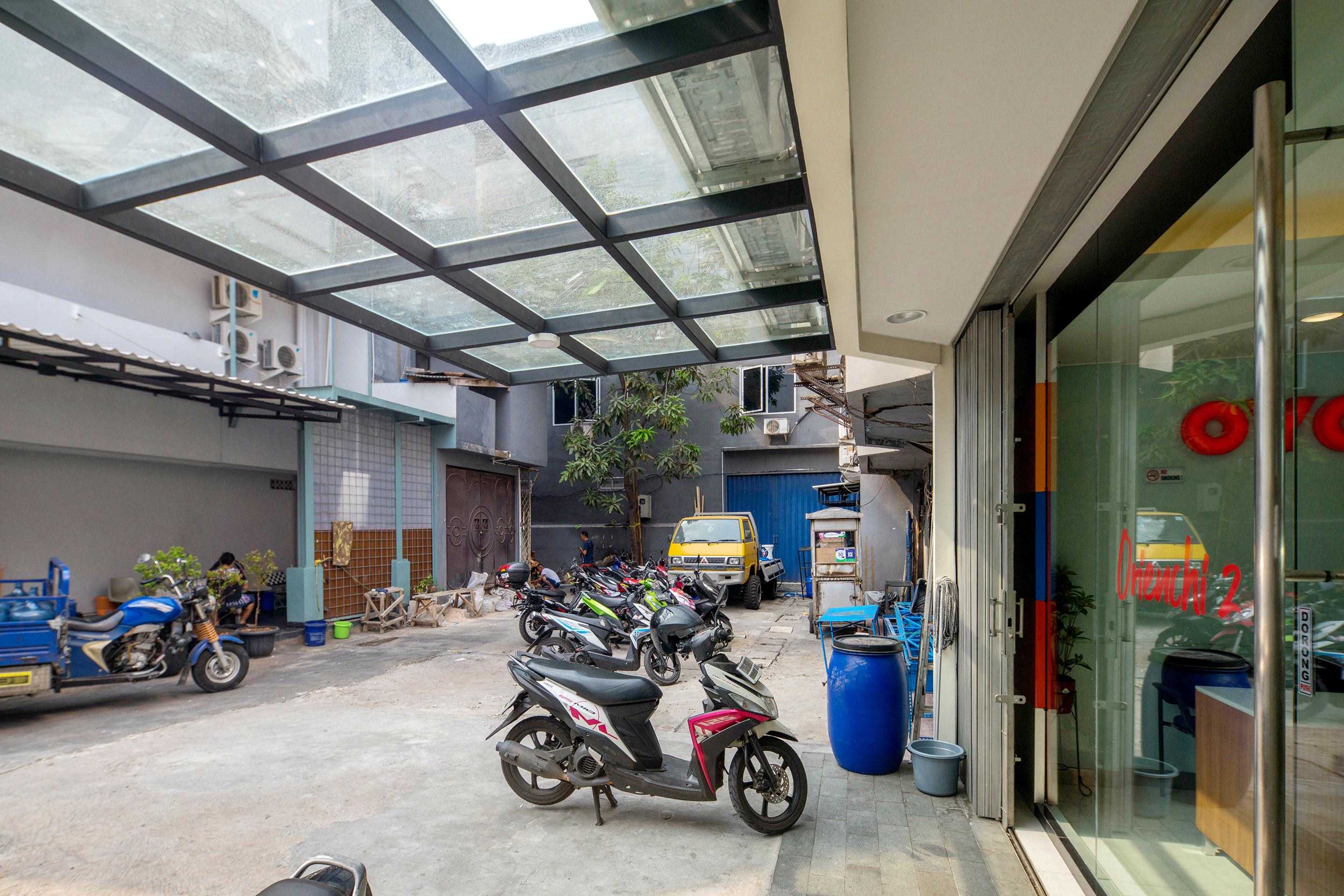 Super Oyo Capital O 1121 Orienchi 2 Otel Cakarta Dış mekan fotoğraf